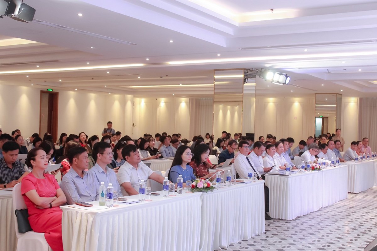 Đại biểu tham dự Hội thảo