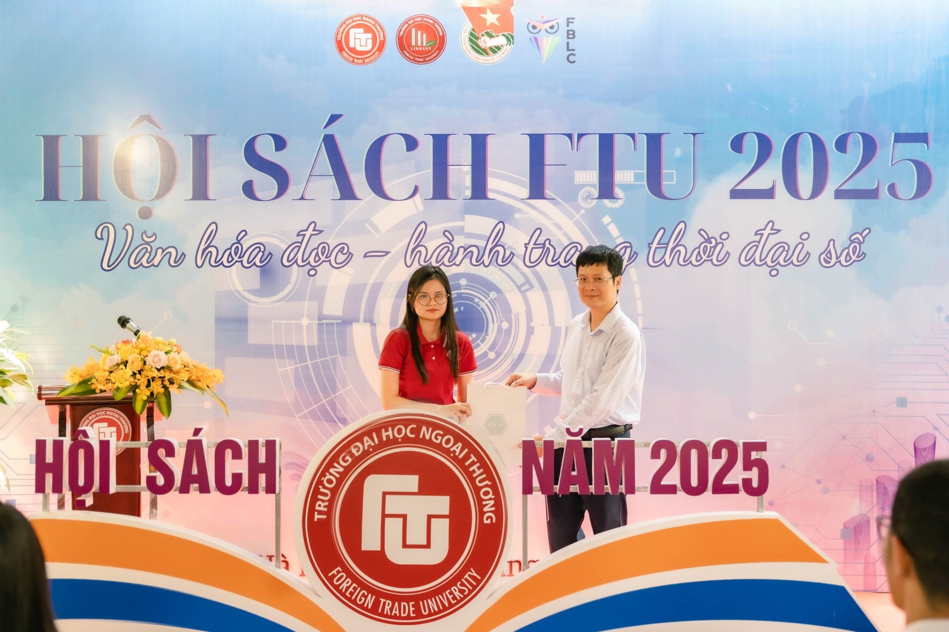 UCVN tham dự Hội sách FTU 2015